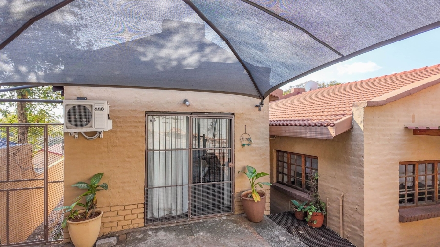 3 Bedroom Property for Sale in Protea Park North West